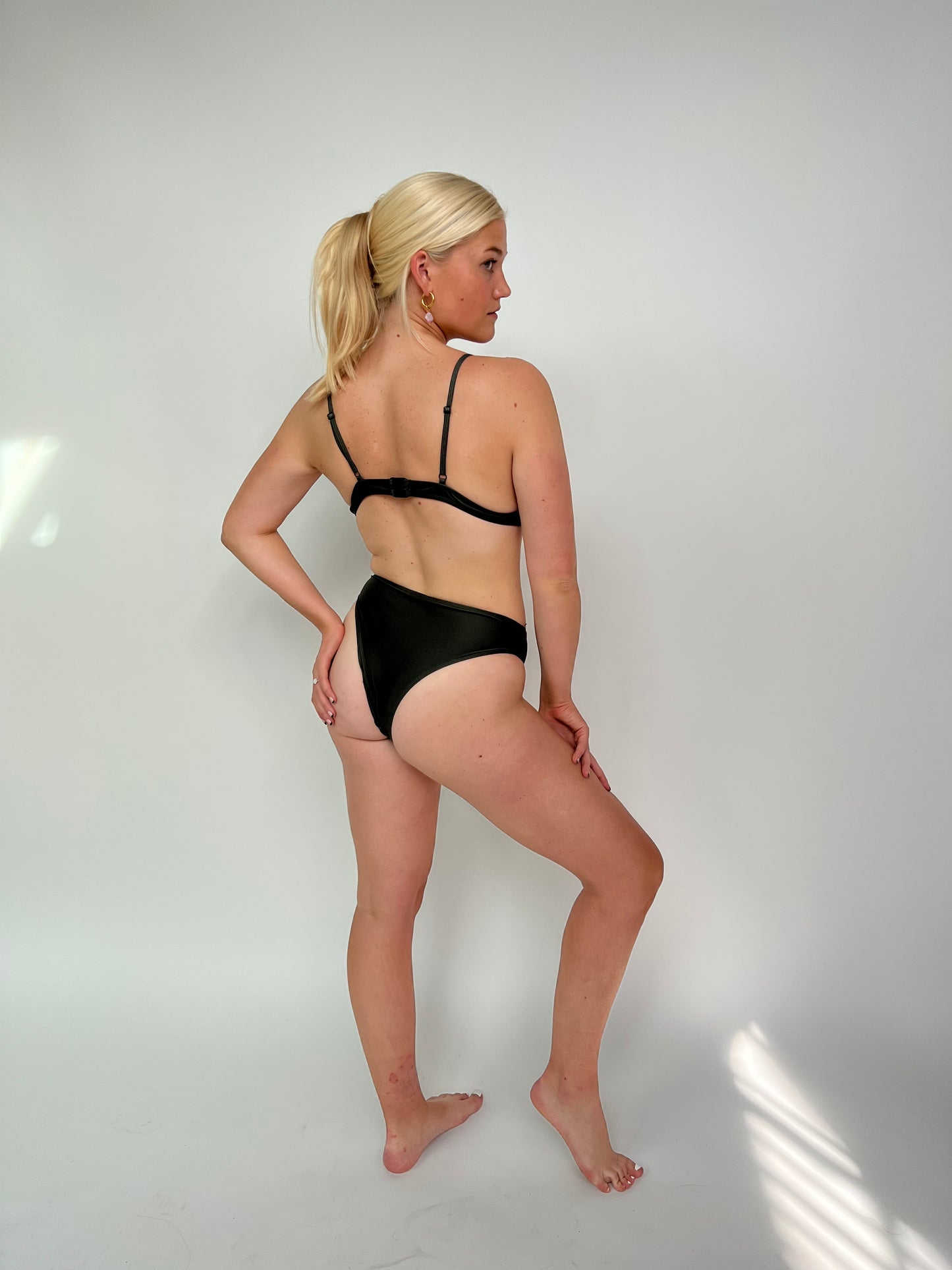 SEYSHELL TRIANGLE BIKINI TOP