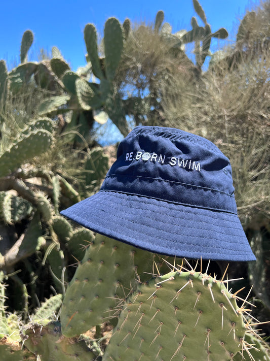 UNISEX LOGO BUCKET HAT NAVY